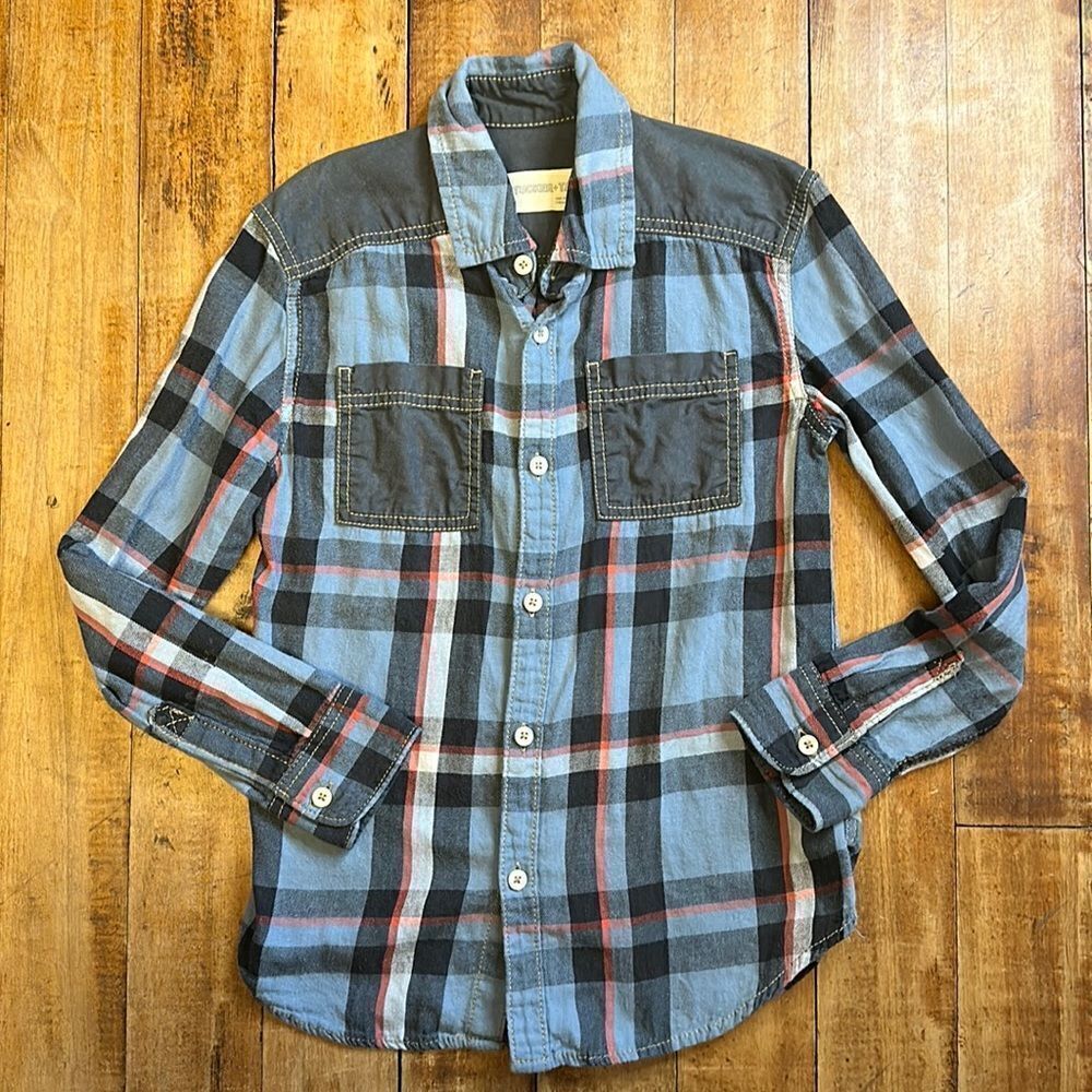 Boys size 7 Tucker + Tate Flannel Button Down